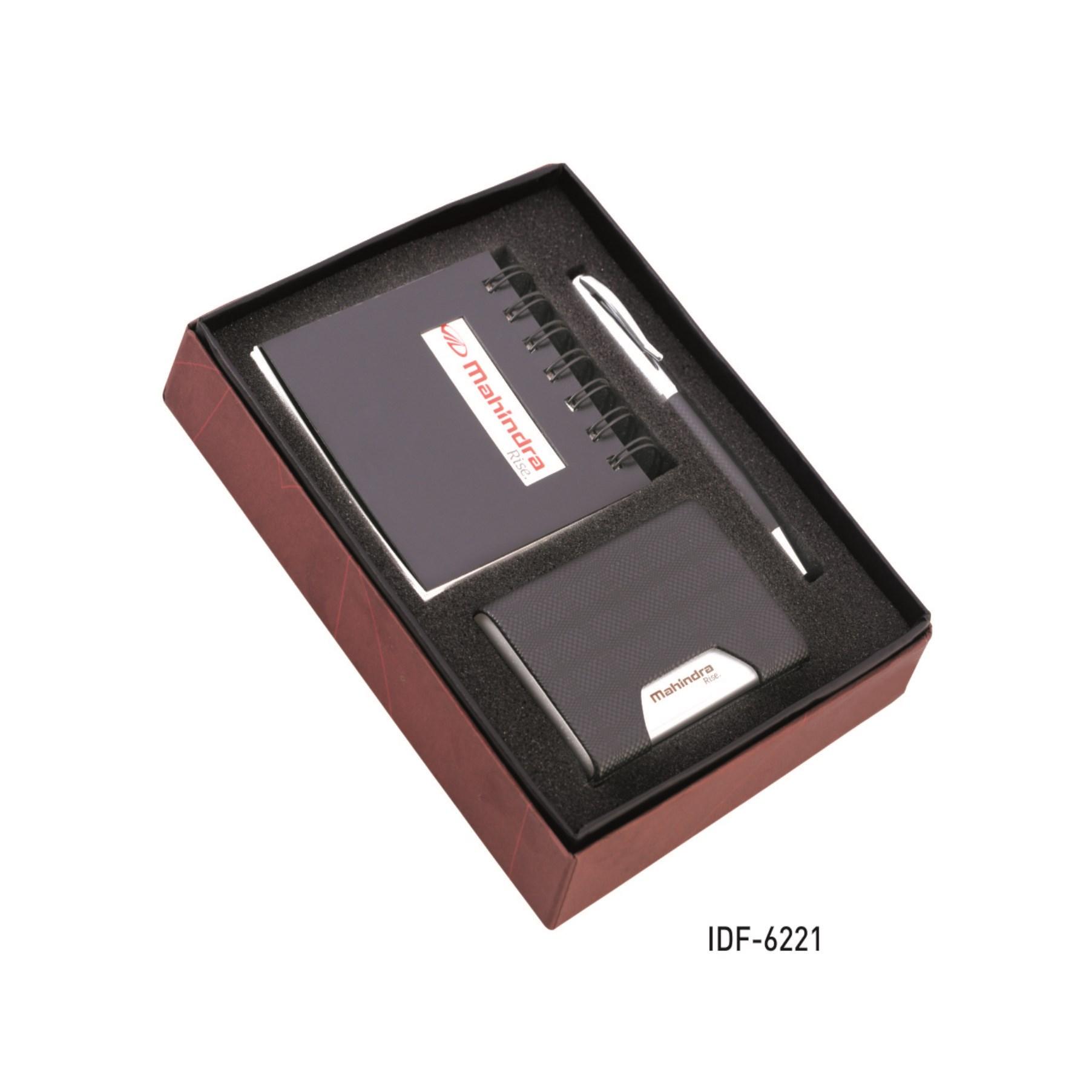 Gift Set Of Black With Silver Pen , Small Note , Wireless Device